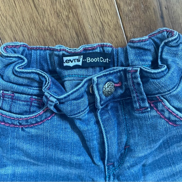 Levi's® Little Kids Bootcut Jeans with Pink Pocket Stitching - Size 5 - Picture 2 of 6